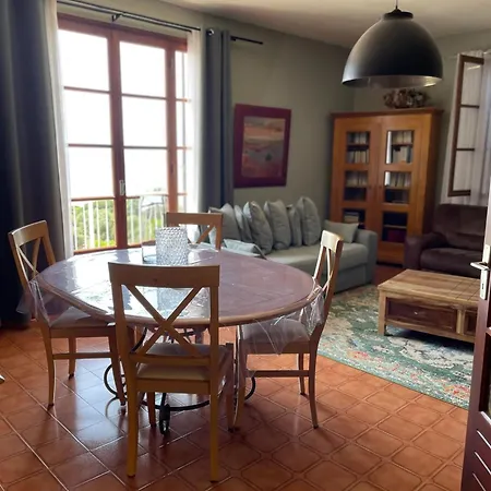 Maison Accueillante Avec Vue Sur La A בית נופש